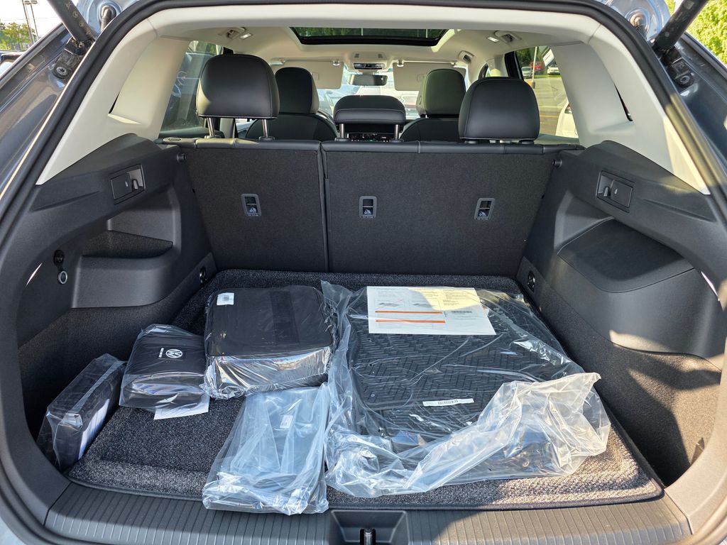 2026 Volkswagen Tiguan 2.0T SE Gray at Audi Porsche Sewickley
