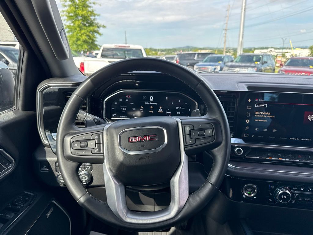 Used 2024 Black GMC SLT image 17