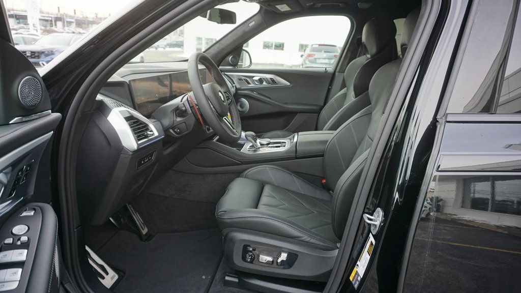 2026 BMW XM Base - Photo 10