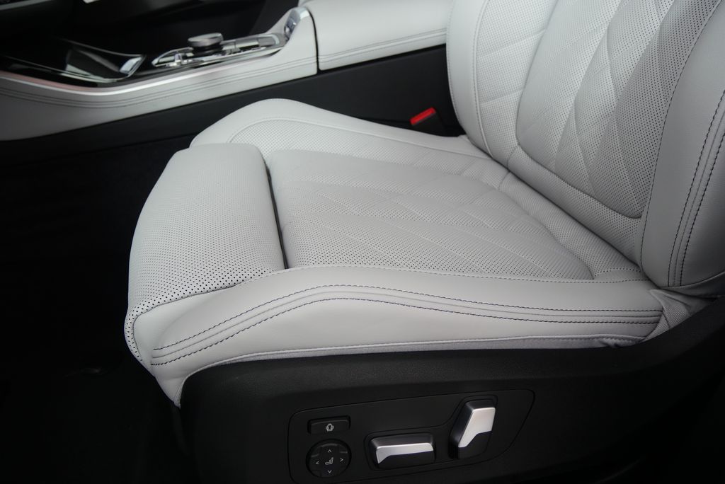 2026 BMW X5 xDrive40i 10