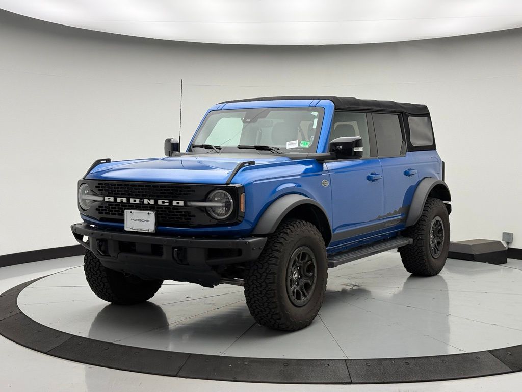 Blue Metallic 2021 Ford Bronco Wildtrak Advanced 4-Door 4WD SUV / Crossover Four-Wheel Drive Automatic