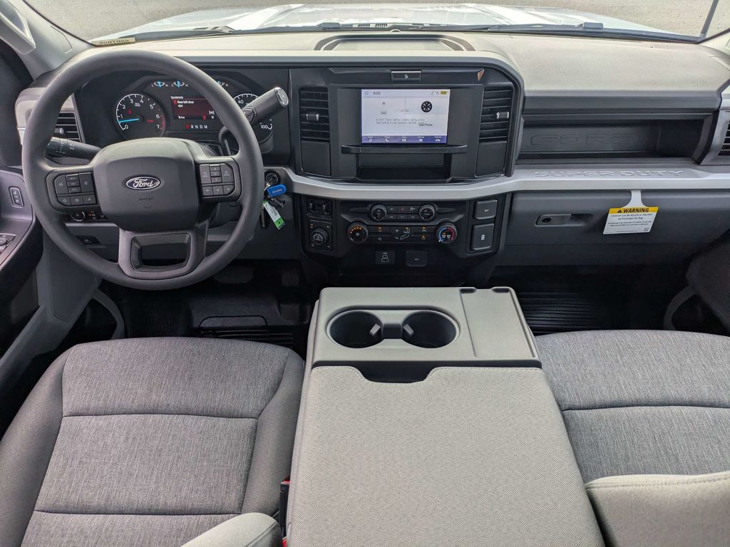 2027 Ford F-250 Super Duty XL