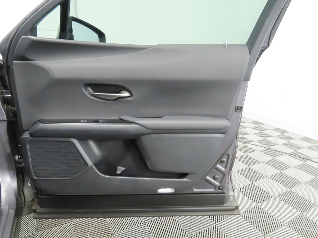 Thumbnail: 2022 Lexus UX - 24