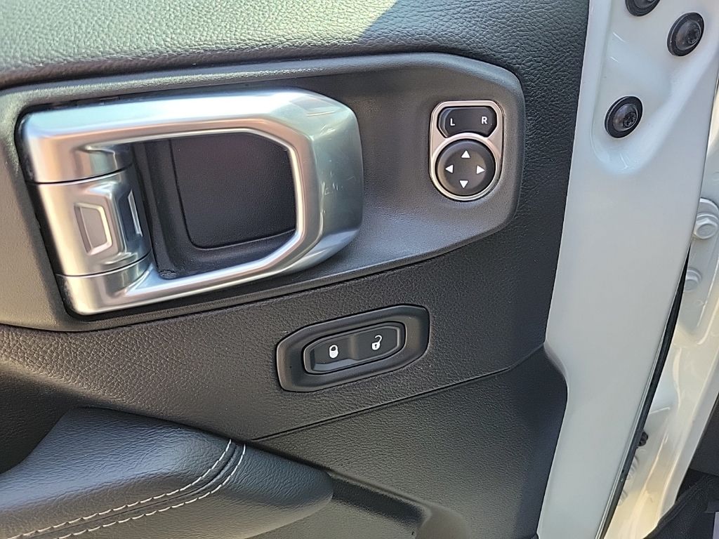 Used 2023 Jeep Wrangler SUV