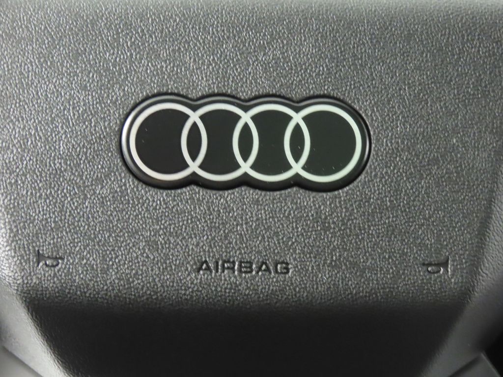 Thumbnail: 2023 Audi Q4 e-tron - 16