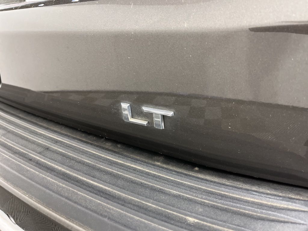 Thumbnail: 2021 Chevrolet Tahoe - 4