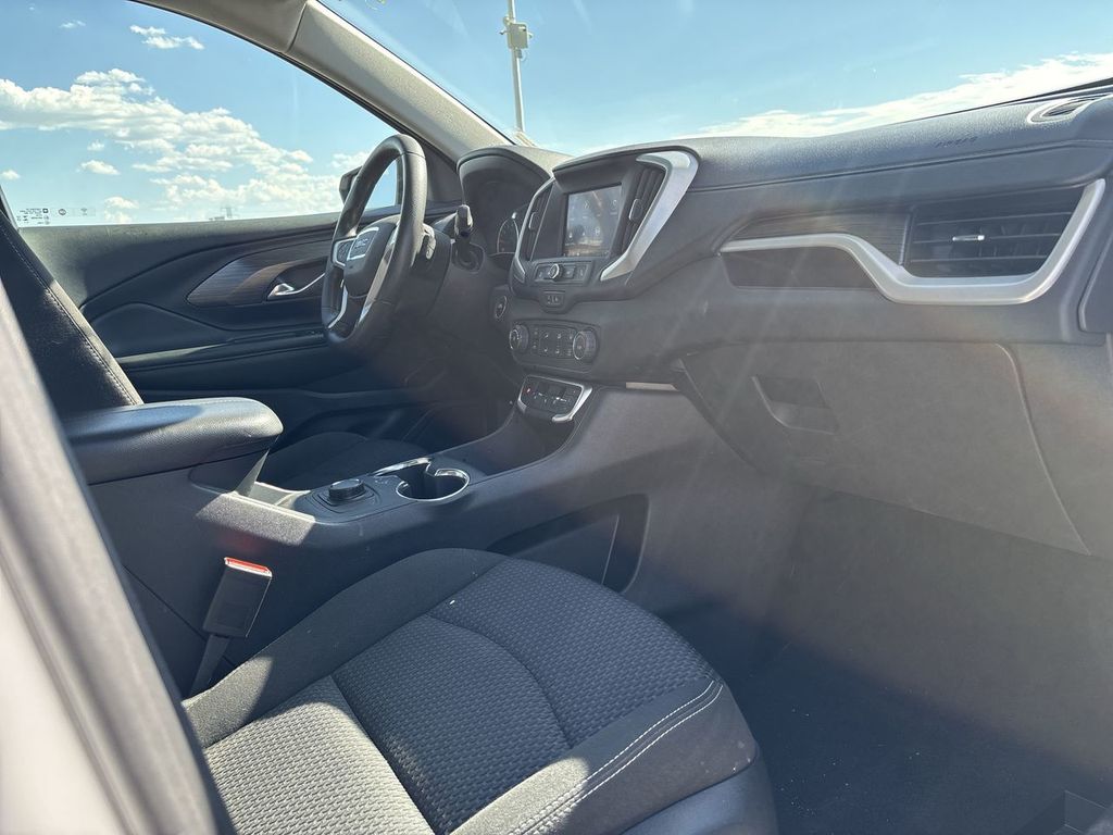 Used 2024 GMC Terrain SUV