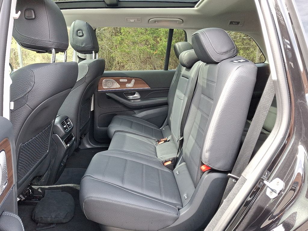 Thumbnail: 2026 Mercedes-Benz GLS - 8