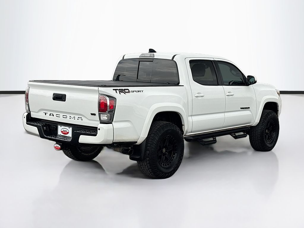 Thumbnail: 2022 Toyota Tacoma - 5