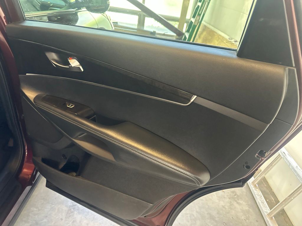 Used 2017 Purple Kia LX image 30