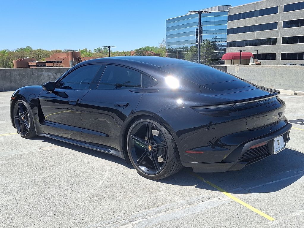 2020 Porsche Taycan Turbo 3