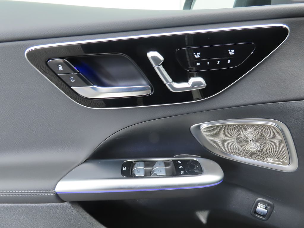 Thumbnail: 2025 Mercedes-Benz C-Class - 24