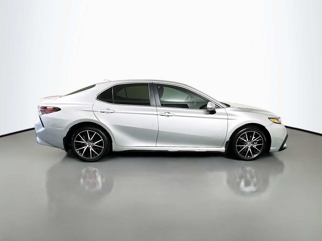 Thumbnail: 2023 Toyota Camry - 4