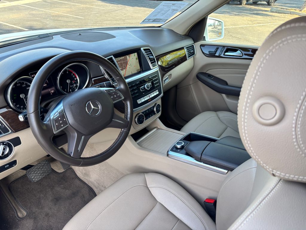 Thumbnail: 2014 Mercedes-Benz M-Class - 9