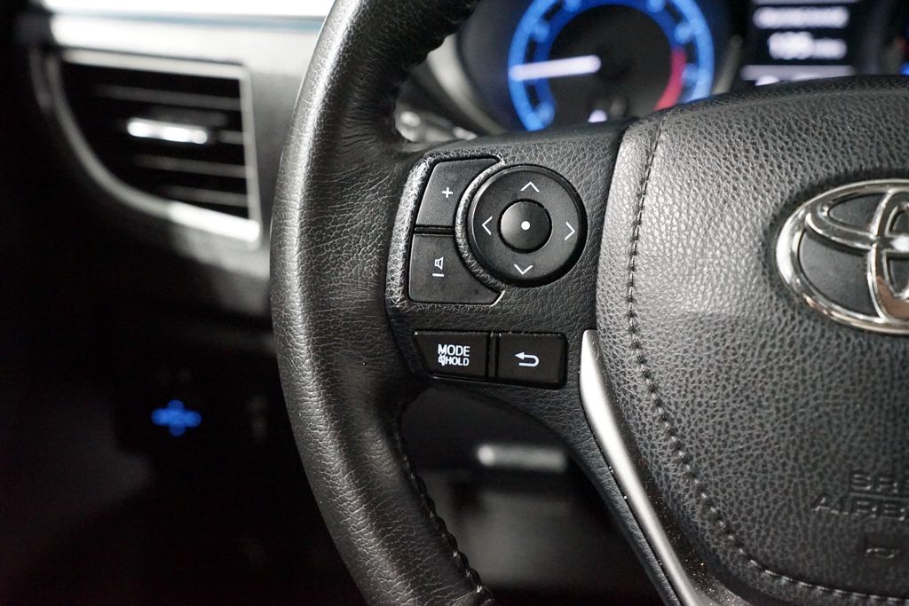 Thumbnail: 2016 Toyota Corolla - 14