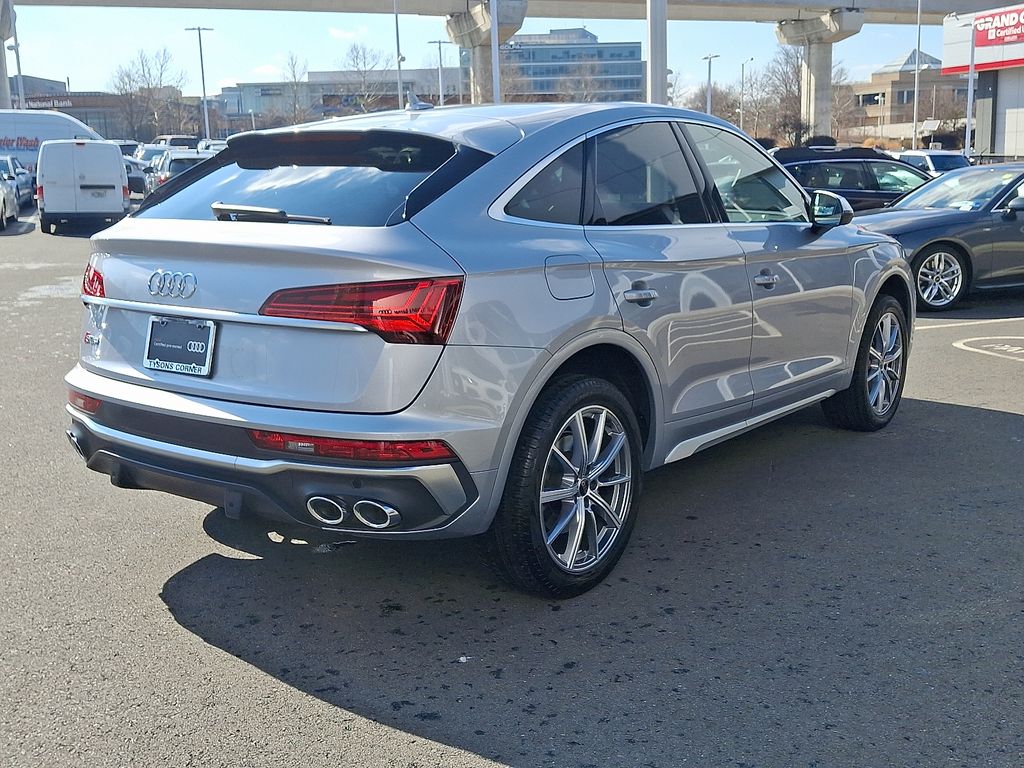 Thumbnail: 2024 Audi SQ5 - 4