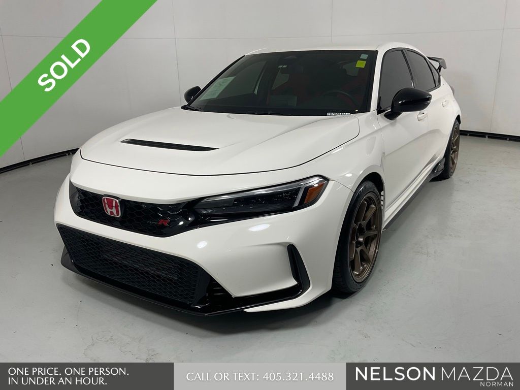 White 2025 Honda Civic Type R Hatchback Front-Wheel Drive 6-Speed Manual