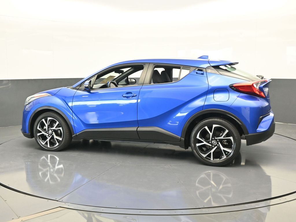 Used 2021 Toyota C-HR XLE with VIN NMTKHMBX4MR120632 for sale in Miami, FL