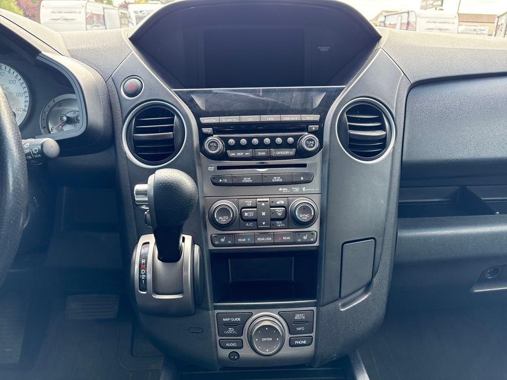 2014 Diamond White Pearl Honda Pilot Touring 4X4 SUV