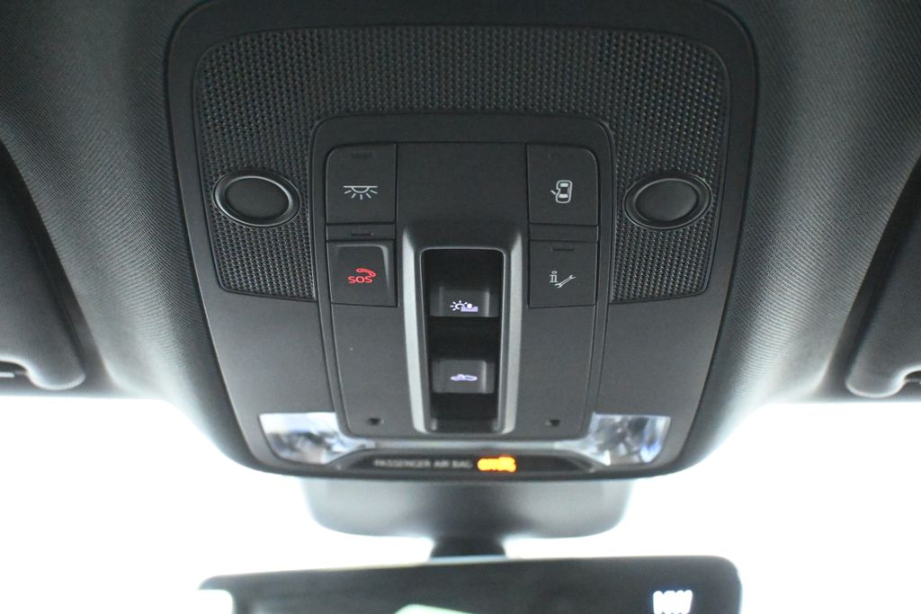 Thumbnail: 2025 Audi Q3 - 16