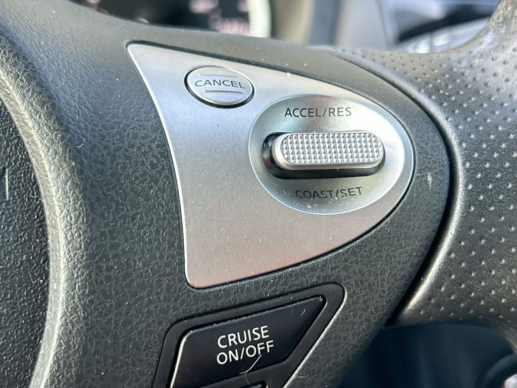 Thumbnail: 2019 Nissan Sentra - 17