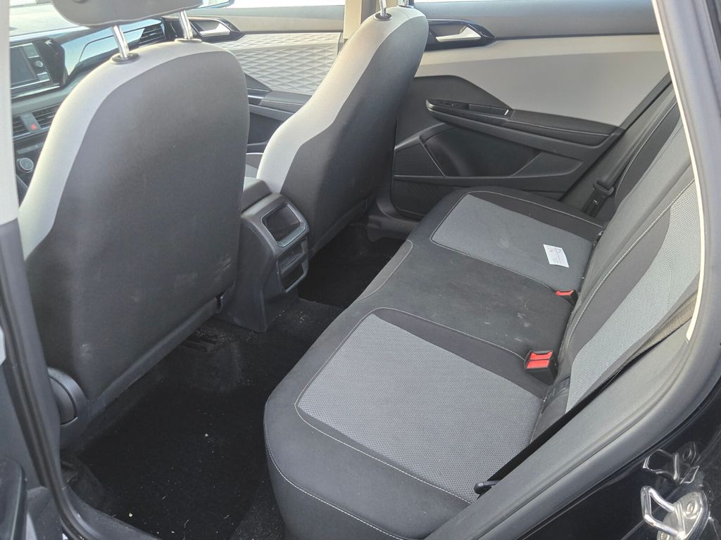 2024 Volkswagen Taos - $17,977