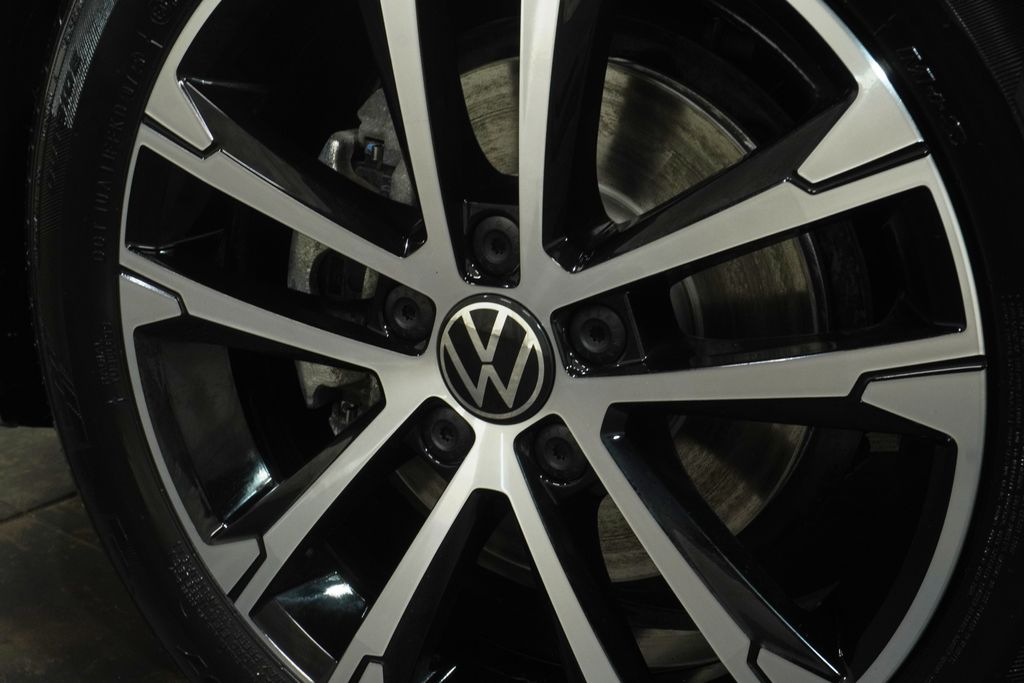 2026 Volkswagen Jetta Sport - Photo 8