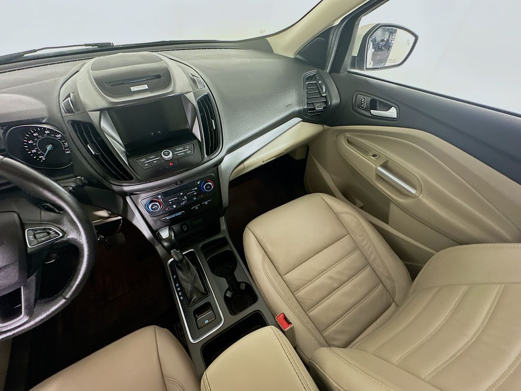 Used 2017 White Ford SE image 11