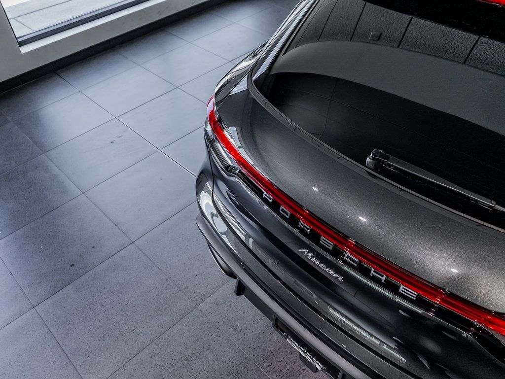 New 2025  Porsche  image 32