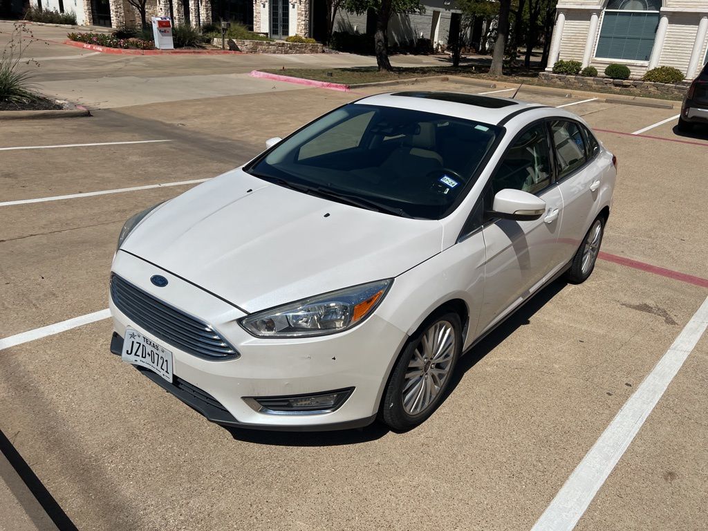 2017 Ford Focus Titanium 16