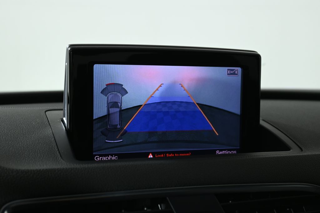 Thumbnail: 2016 Audi Q3 - 25