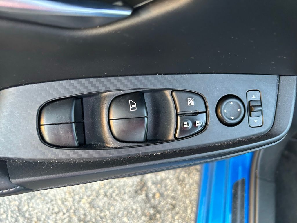 Thumbnail: 2020 Nissan Sentra - 16