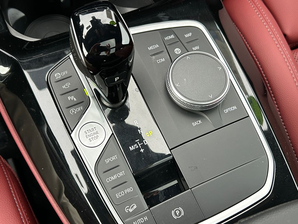 Thumbnail: 2025 BMW X4 - 27