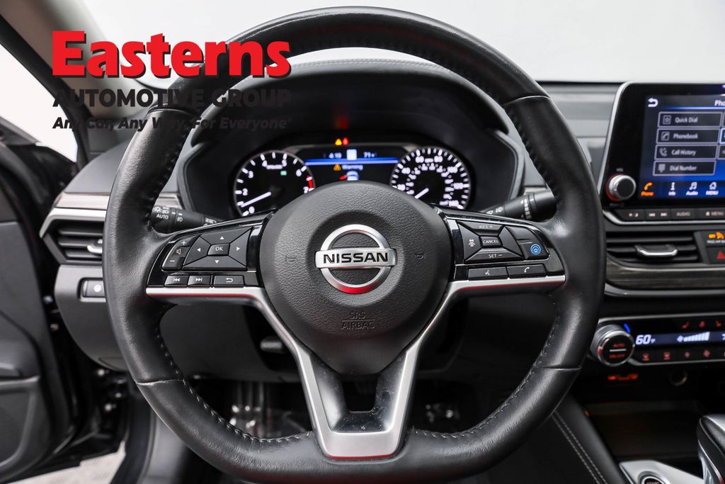 Used 2022 Blue Nissan 2.5 SL image 10