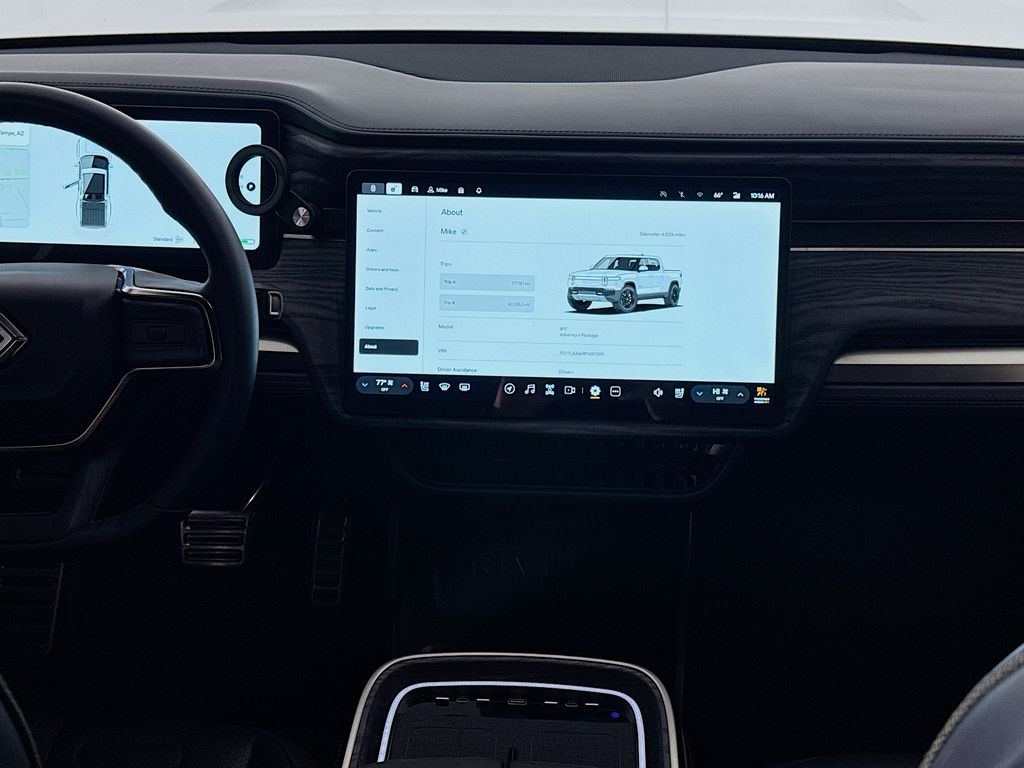 Thumbnail: 2023 Rivian R1T - 14