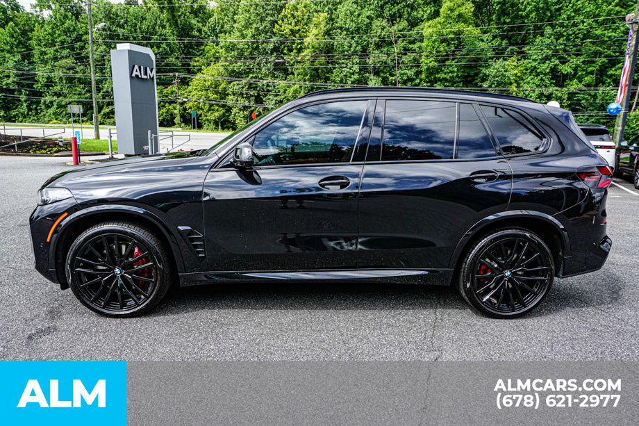 Used 2025 Black BMW sDrive40i image 7