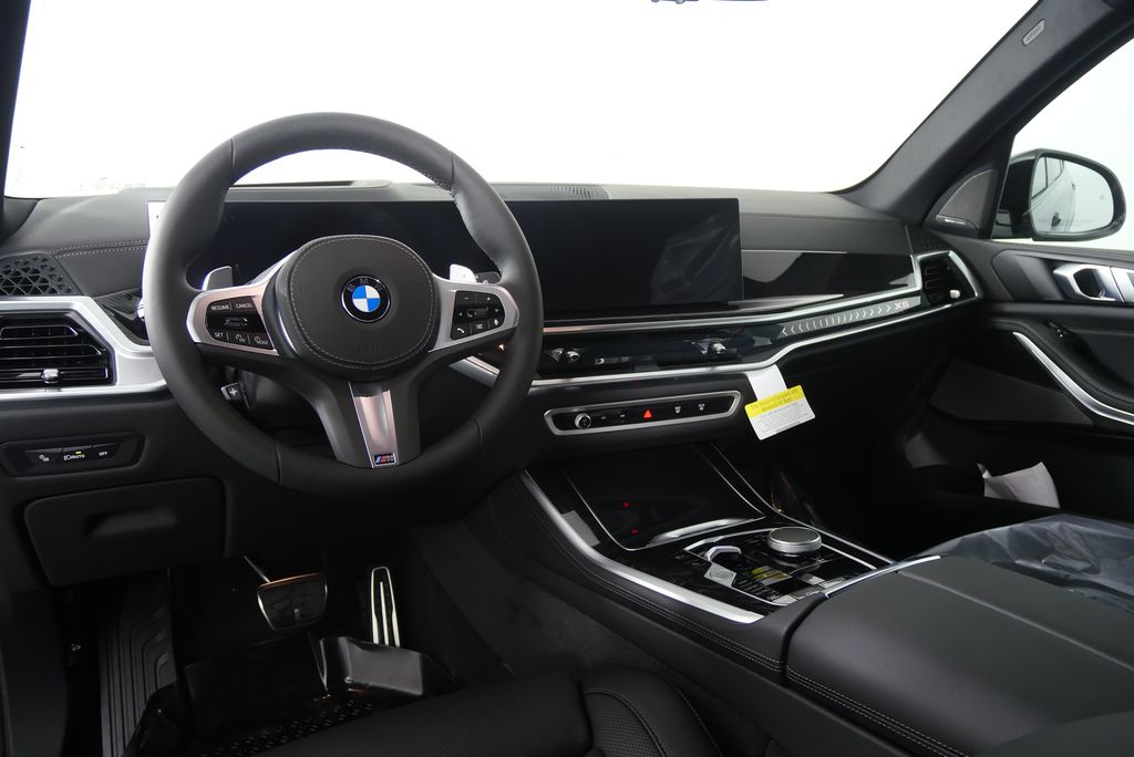 Thumbnail: 2026 BMW X5 - 18