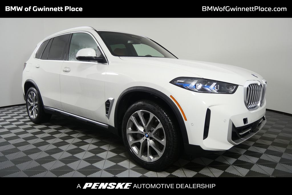 2026 BMW X5 sDrive40i Hero Image