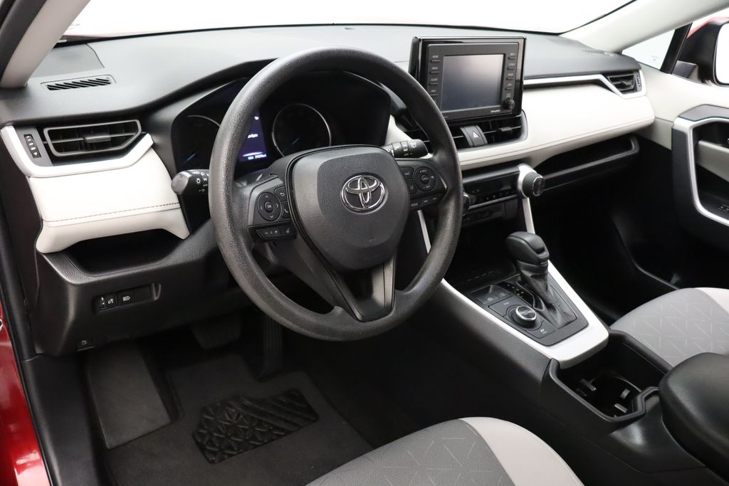 2022 Toyota RAV4 XLE 15