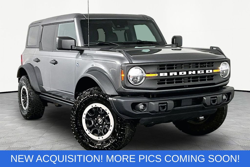 Carbonized Gray Metallic 2023 Ford Bronco SUV / Crossover Four-Wheel Drive Automatic