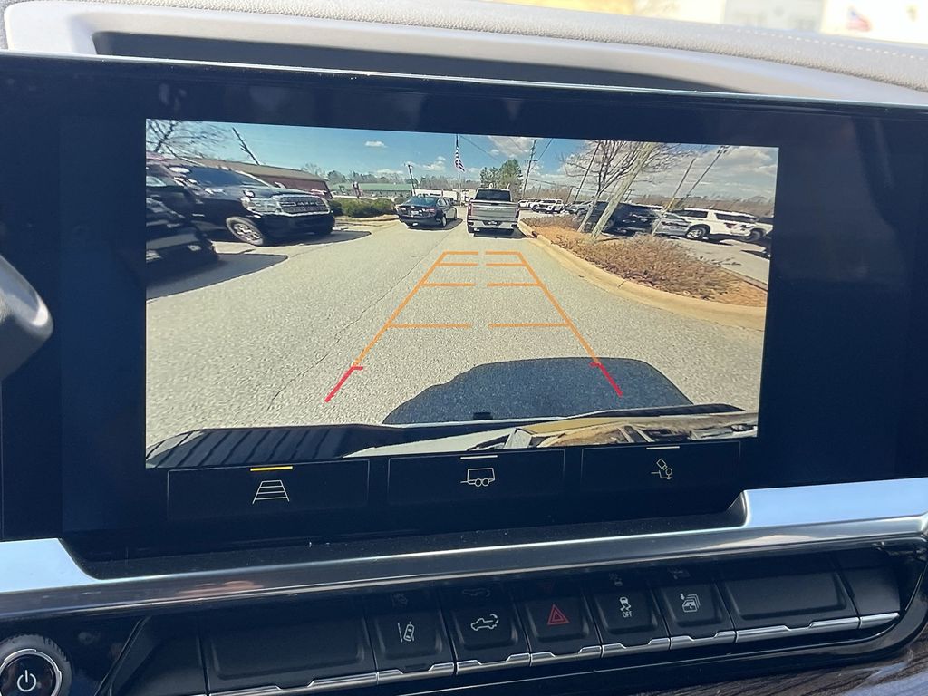 2025 Chevrolet Silverado 2500HD LT photo