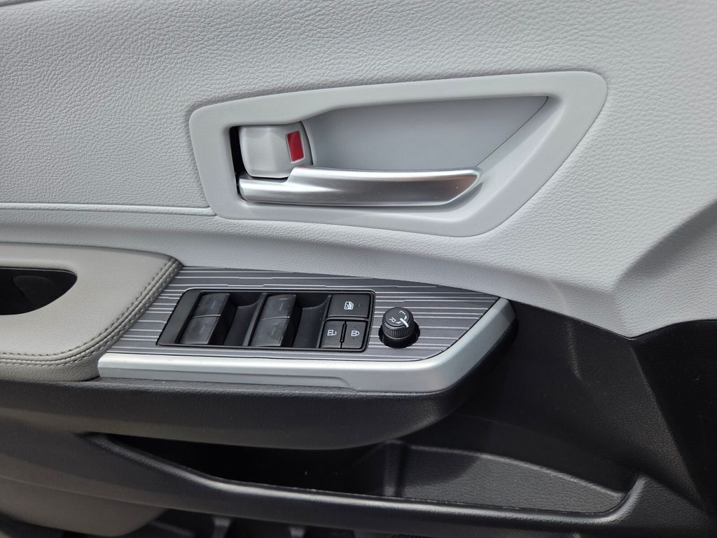 Used 2025 Toyota Sienna Van