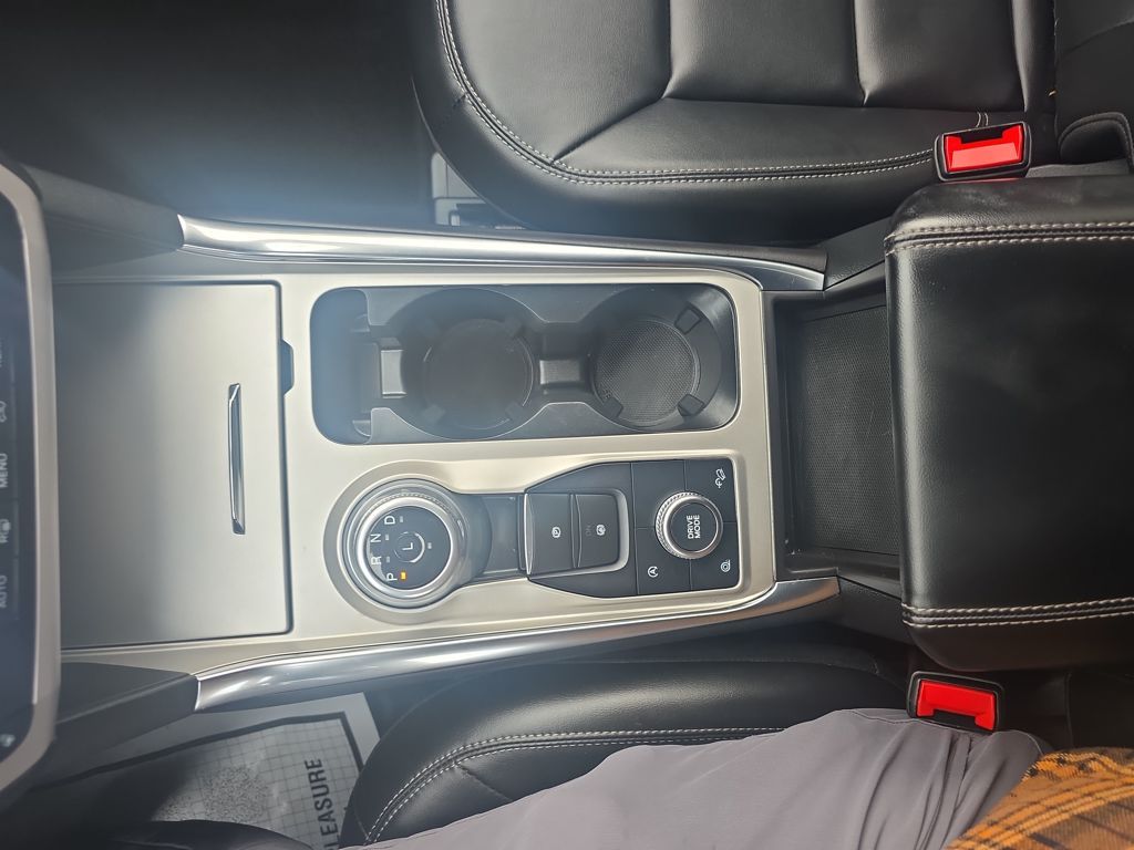 Certified Used 2024 Blue Ford XLT image 34