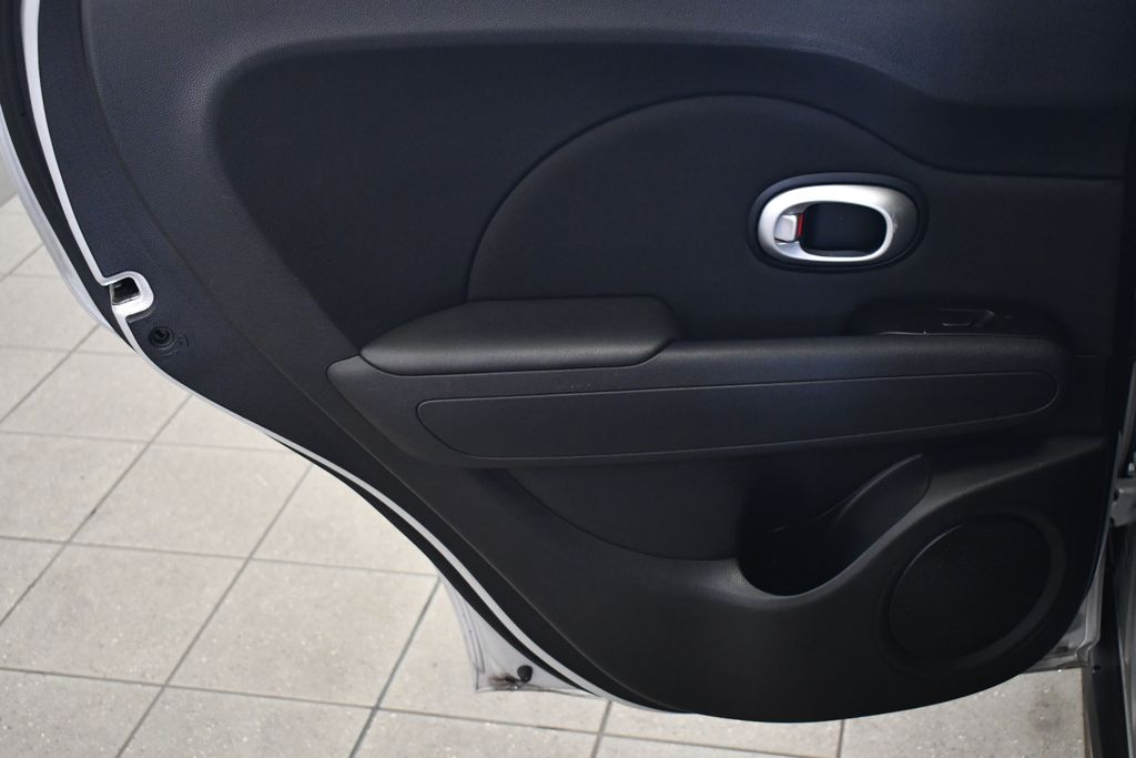 Thumbnail: 2014 Kia Soul - 28