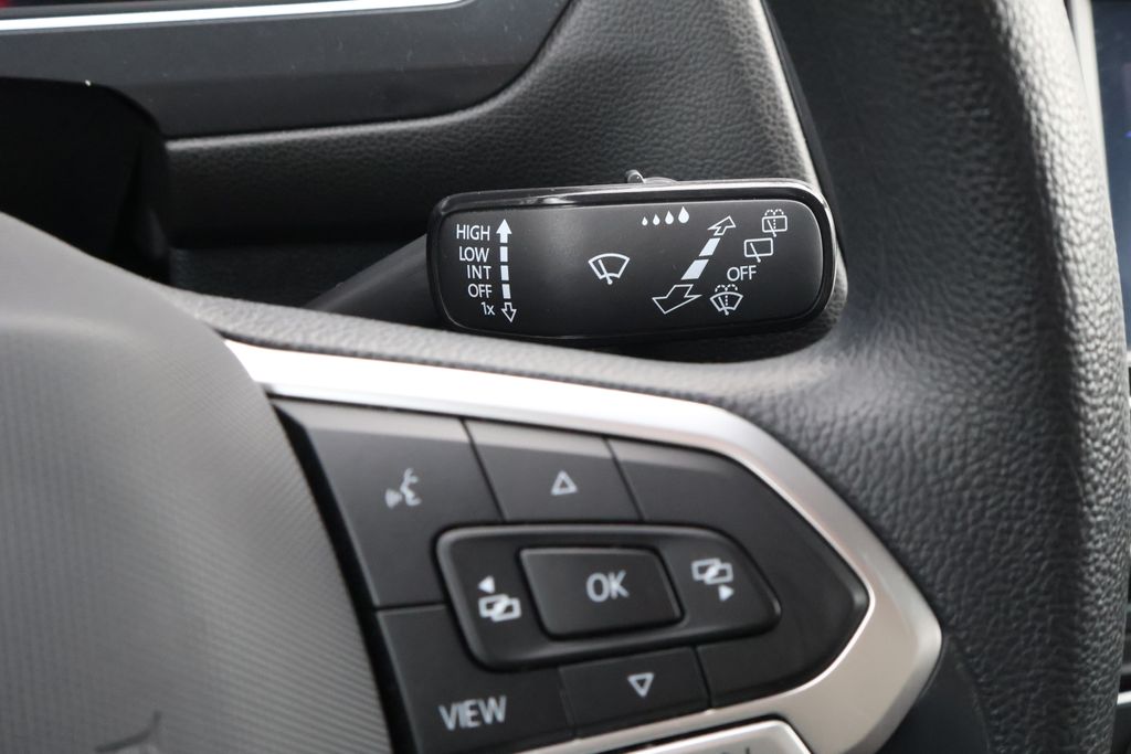 Thumbnail: 2022 Volkswagen Tiguan - 23