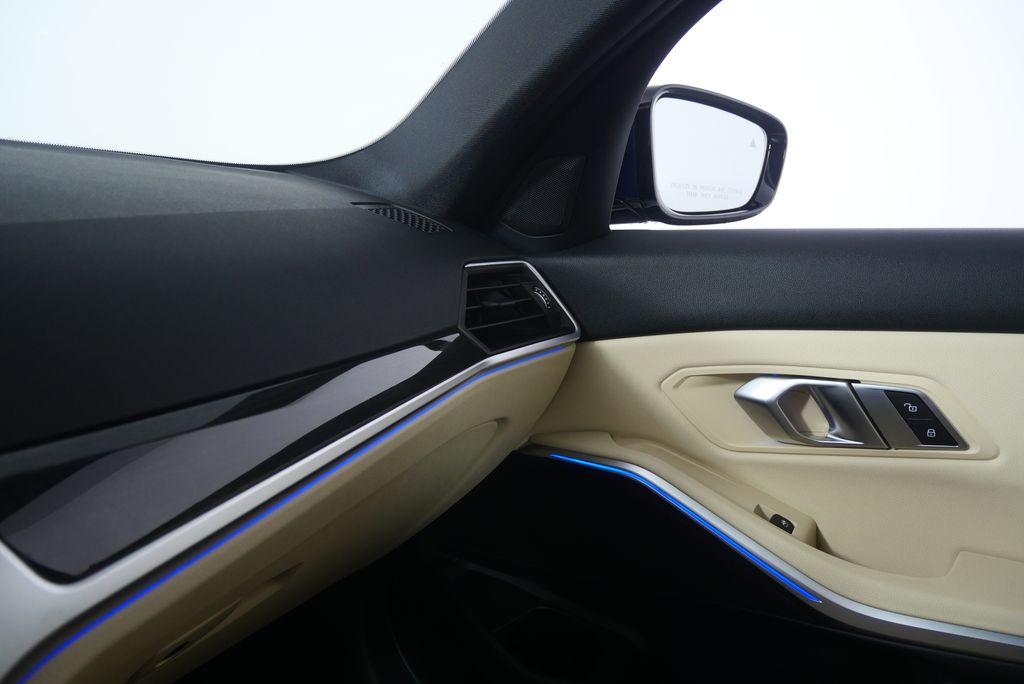 Thumbnail: 2020 BMW 3 Series - 25