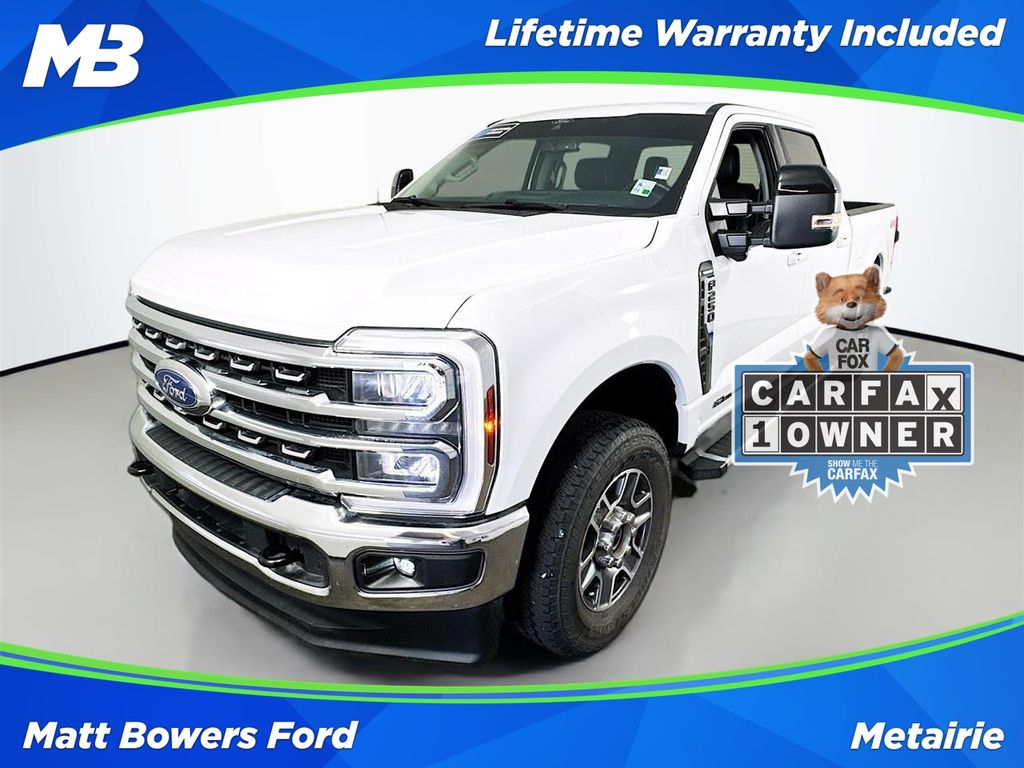 Oxford White 2026 Ford F-250 Super Duty Pickup Truck Four-Wheel Drive Automatic