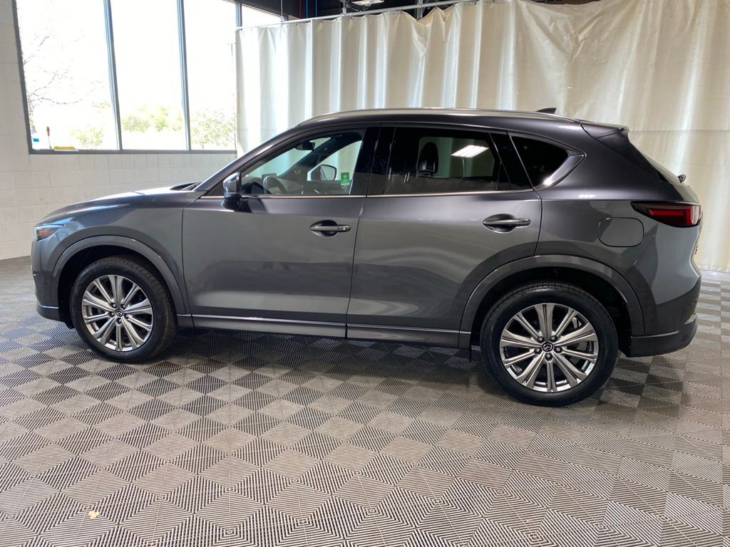 View vehicle photo 6