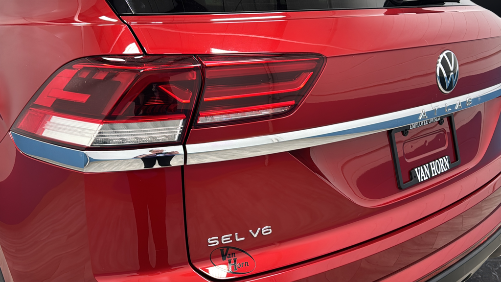 Used 2020 Red Metallic Volkswagen 3.6L V6 SEL image 38