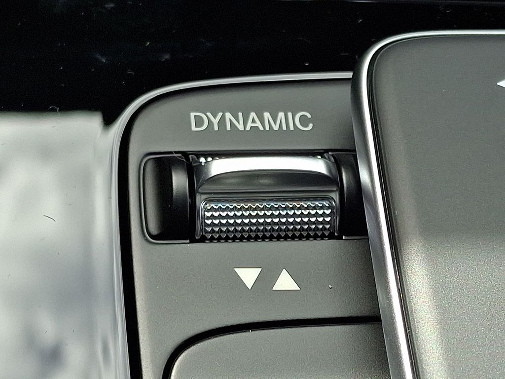 Thumbnail: 2026 Mercedes-Benz GLE - 18